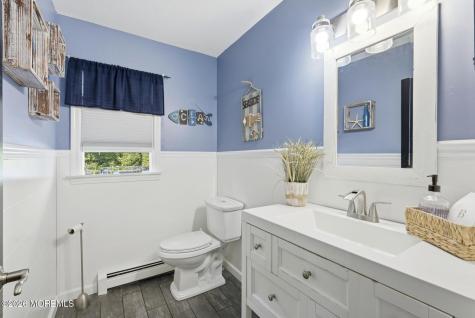 482 Clifton Avenue Bayville NJ 08721