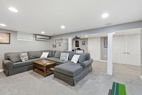 482 Clifton Avenue Bayville NJ 08721