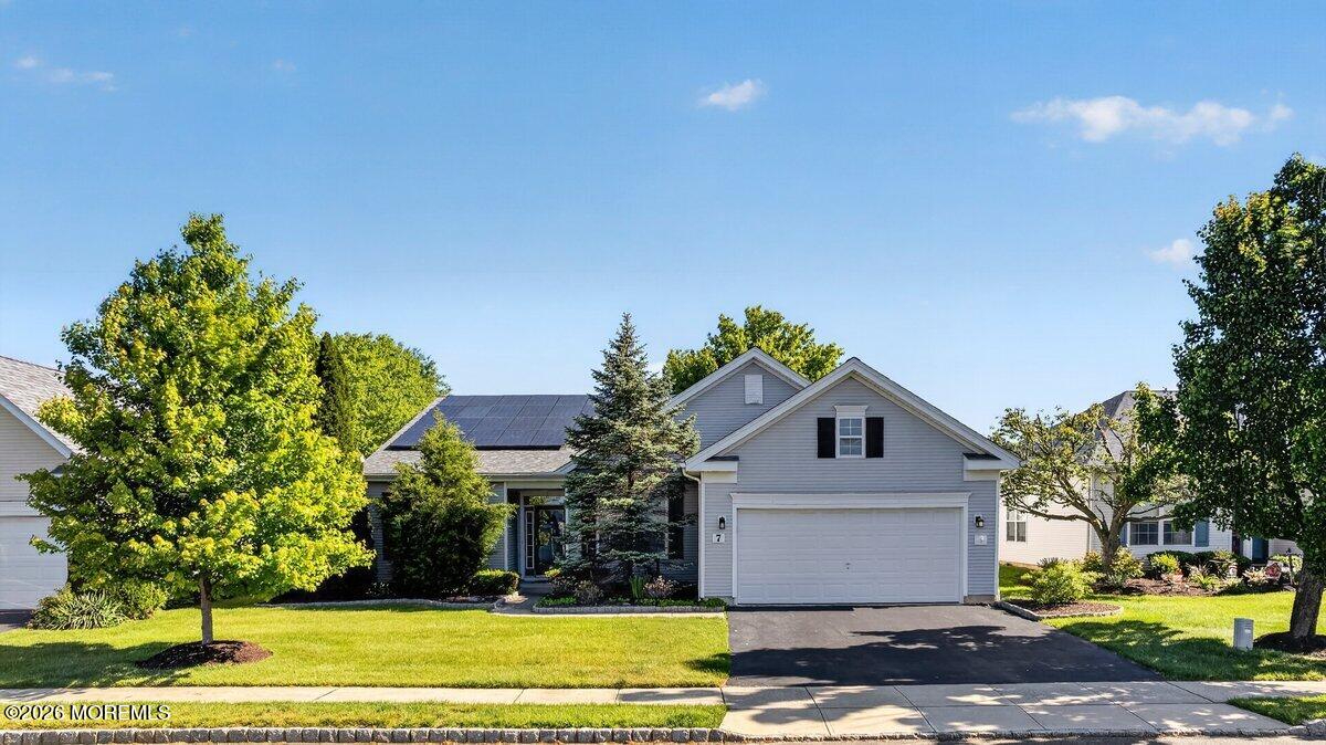 7 Allister Lane Columbus NJ 08022