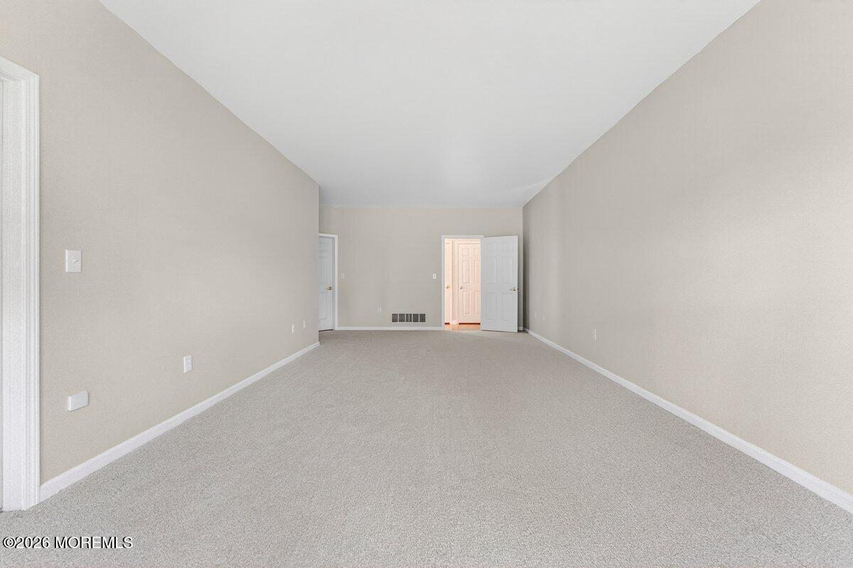 7 Allister Lane Columbus NJ 08022