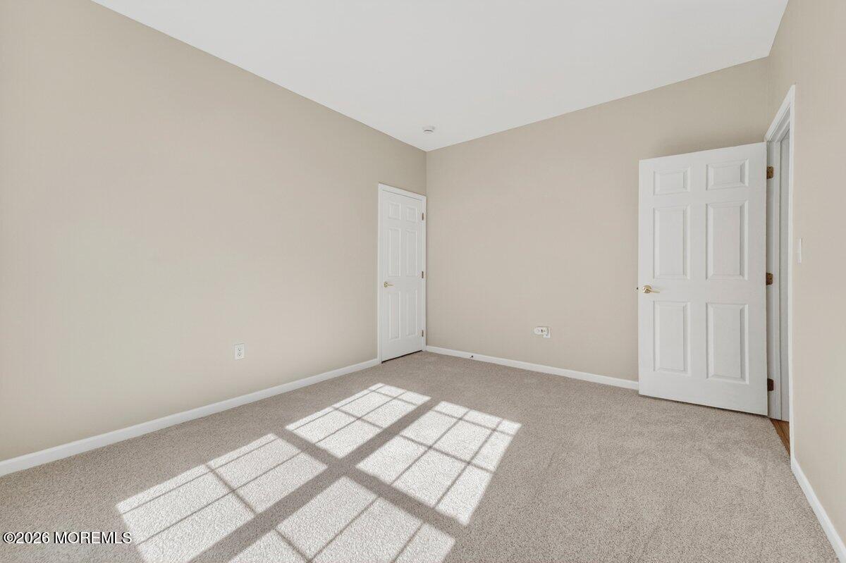 7 Allister Lane Columbus NJ 08022