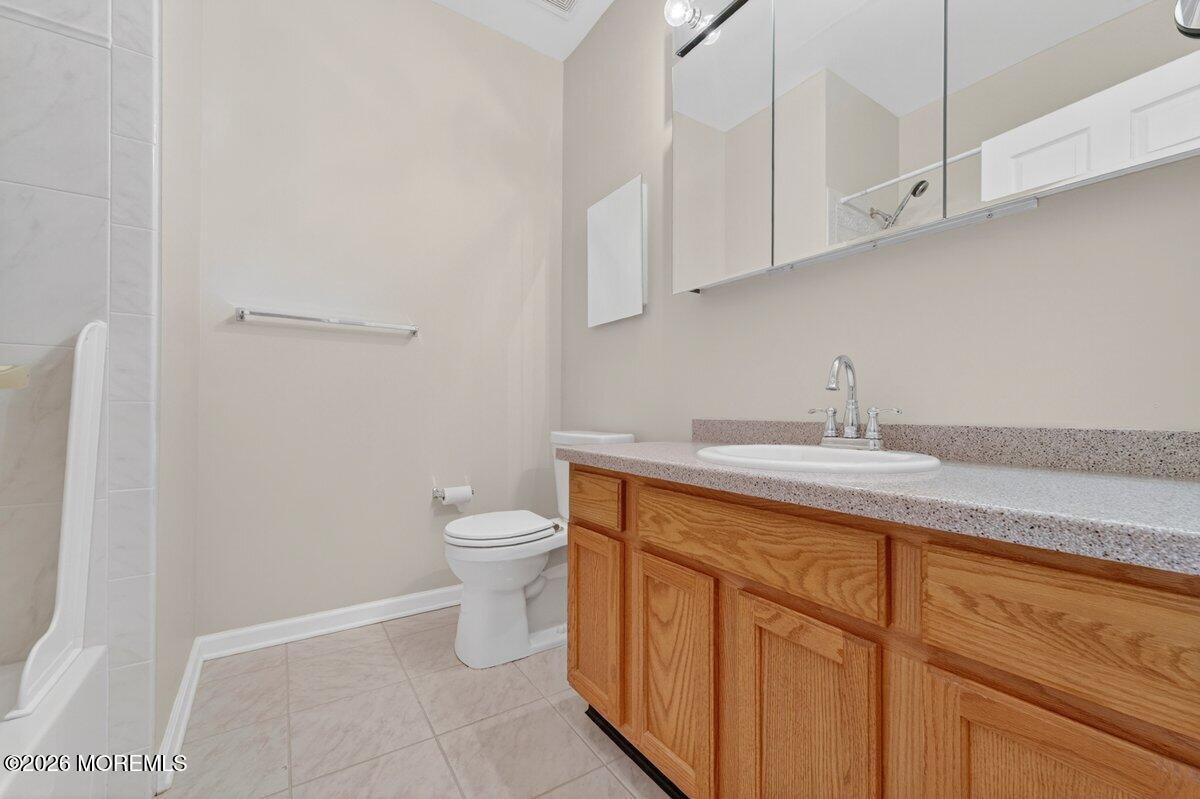 7 Allister Lane Columbus NJ 08022