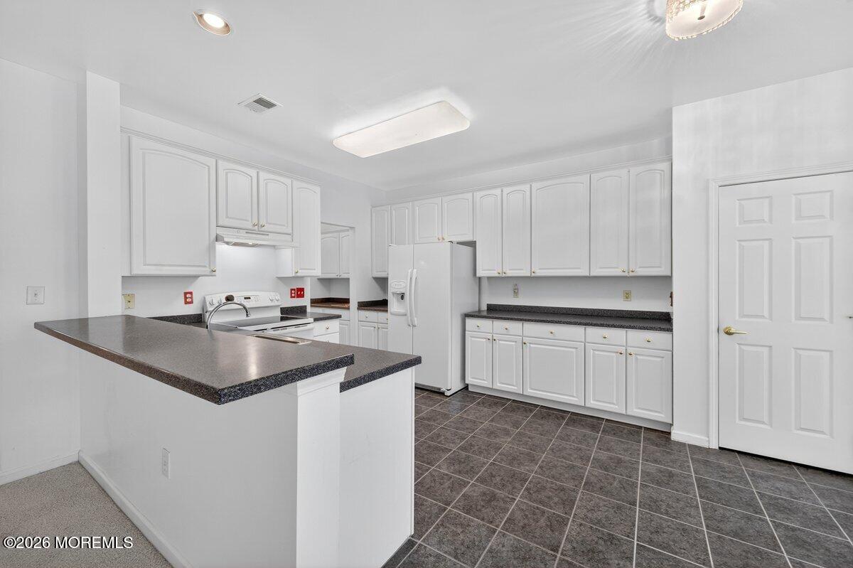 7 Allister Lane Columbus NJ 08022