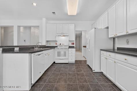 7 Allister Lane Columbus NJ 08022
