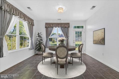7 Allister Lane Columbus NJ 08022