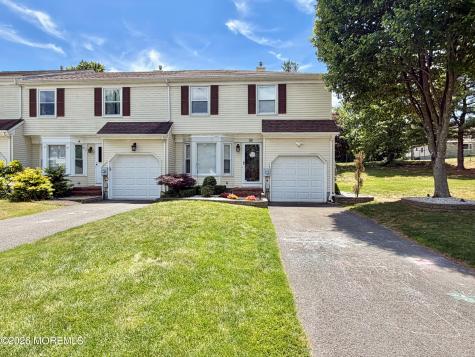 58 Carriage Lane Englishtown NJ 07726