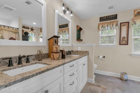 101 Kensington Drive Galloway NJ 08205