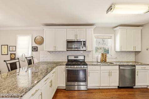 32 Goldweber Avenue Jackson NJ 08527