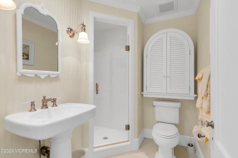 1052 Barnegat Lane Mantoloking NJ 08738