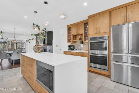 19 W Parkway Place Holmdel NJ 07733