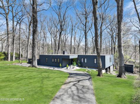 19 W Parkway Place Holmdel NJ 07733