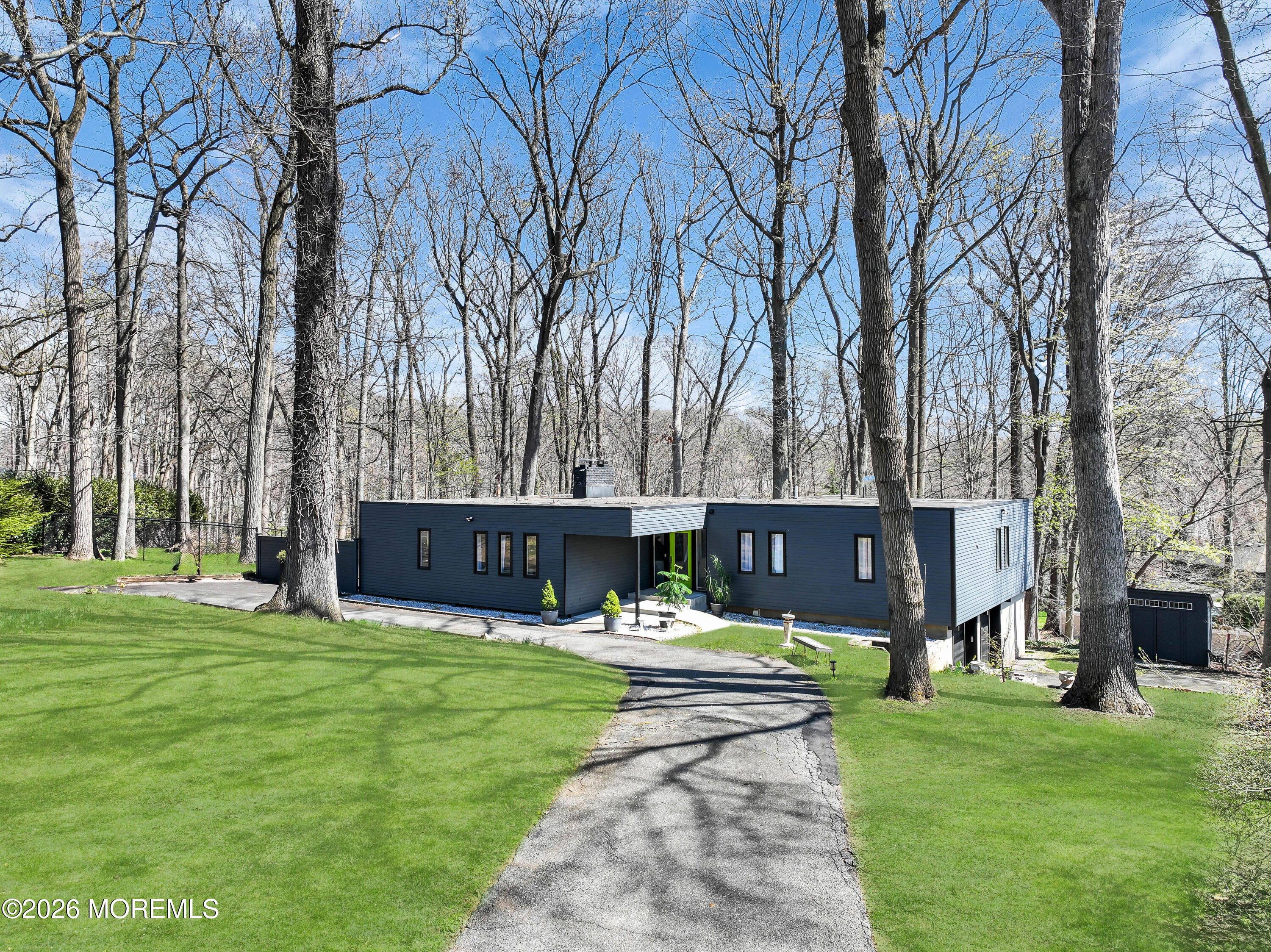 19 W Parkway Place Holmdel NJ 07733
