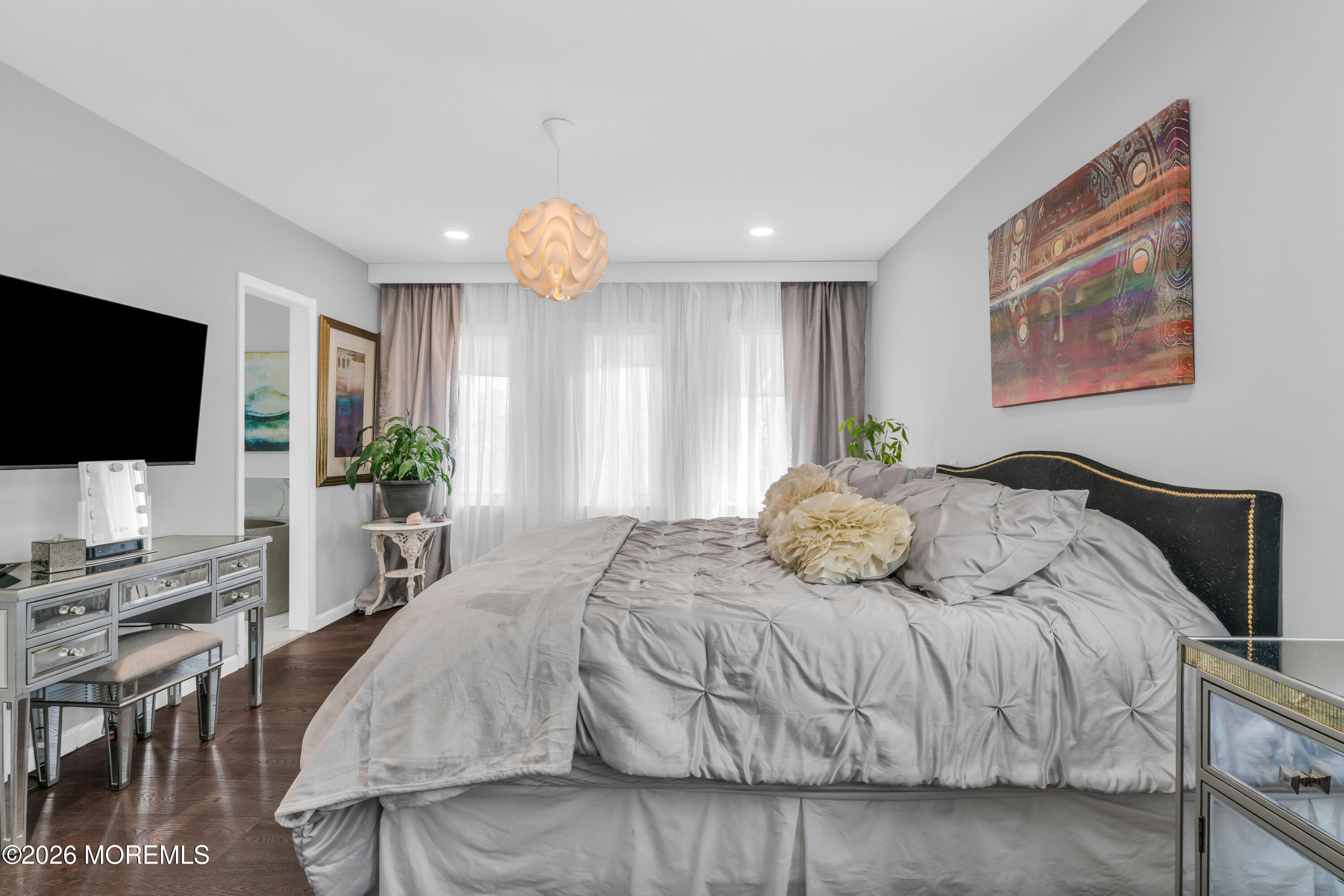 19 W Parkway Place Holmdel NJ 07733
