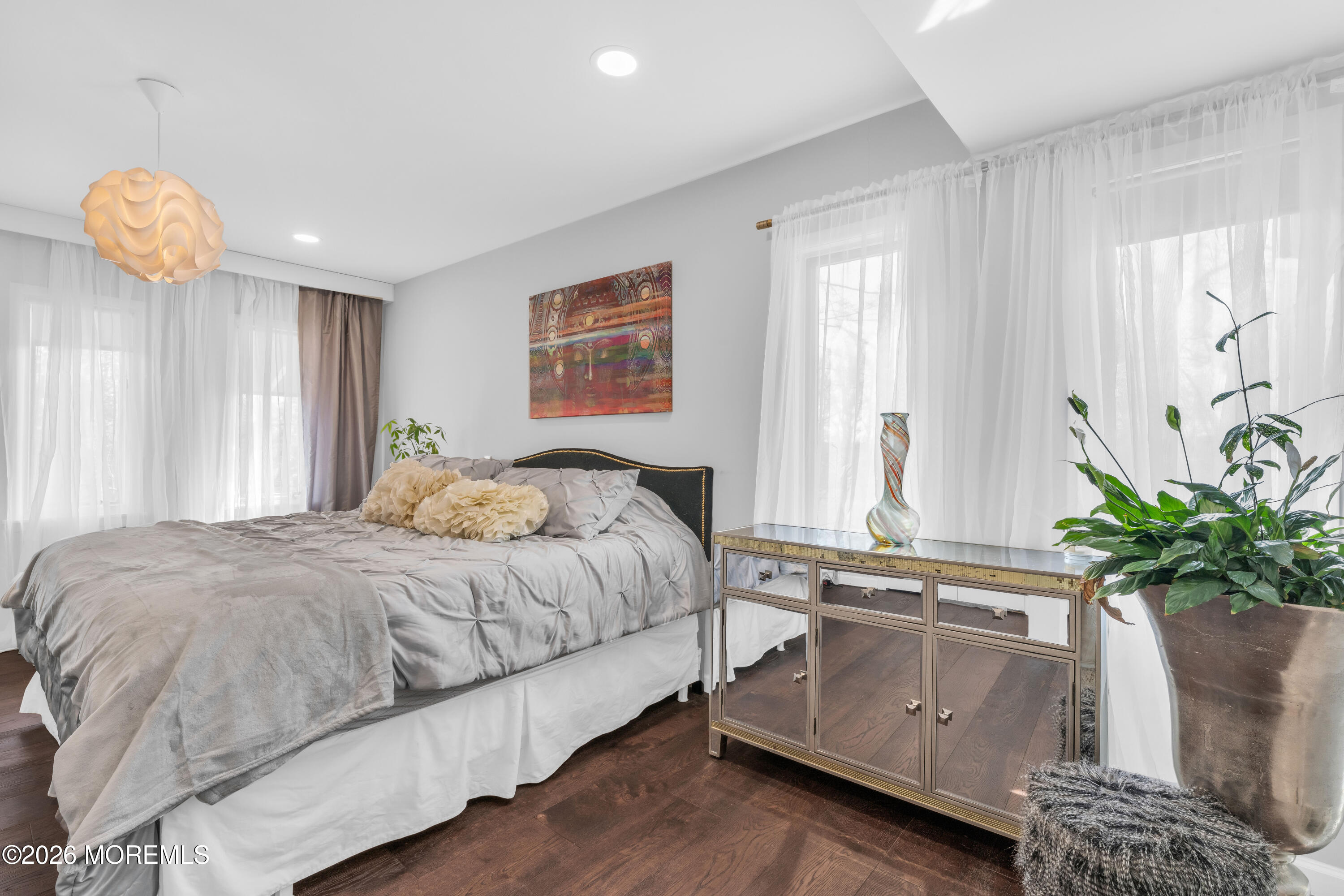 19 W Parkway Place Holmdel NJ 07733