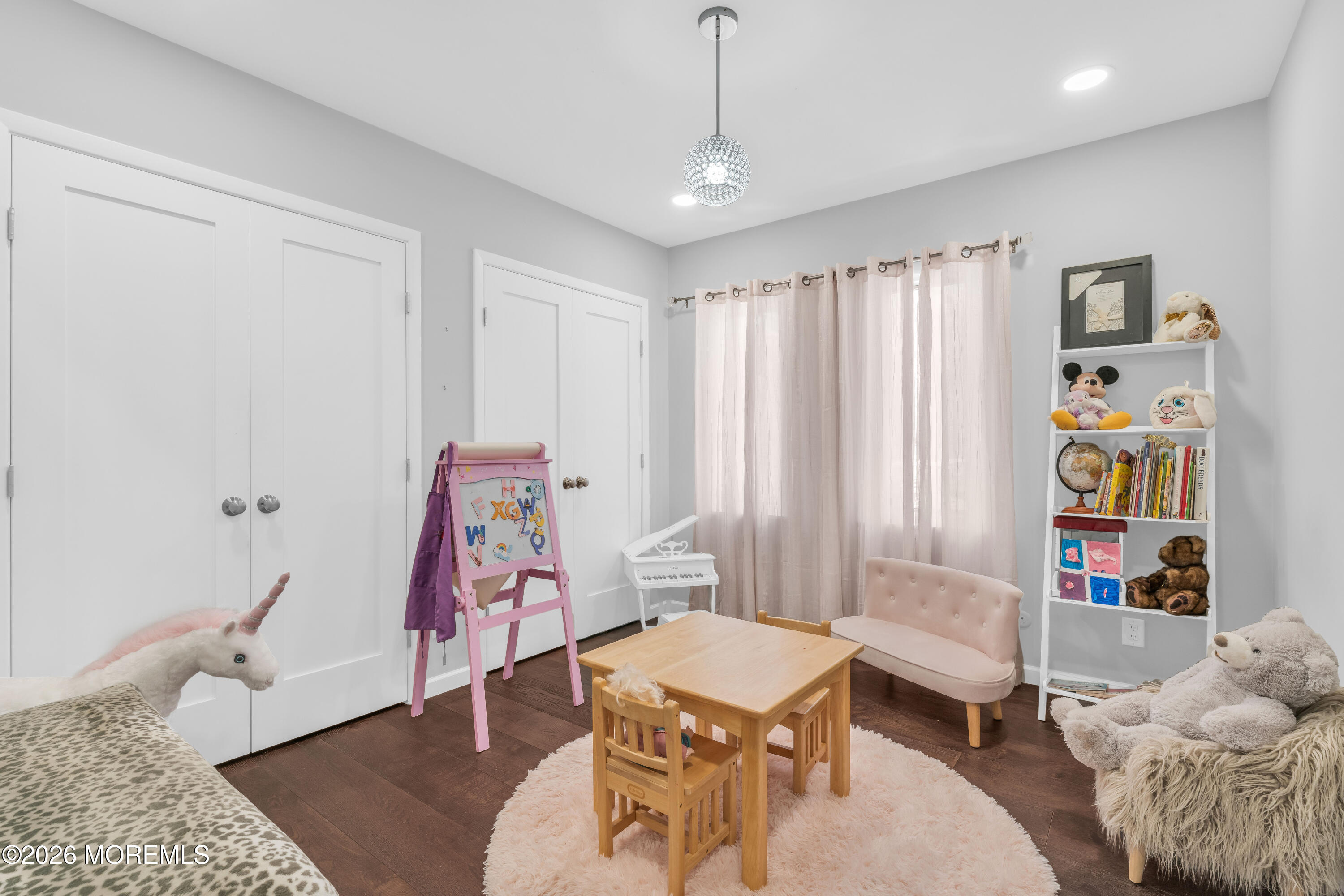 19 W Parkway Place Holmdel NJ 07733