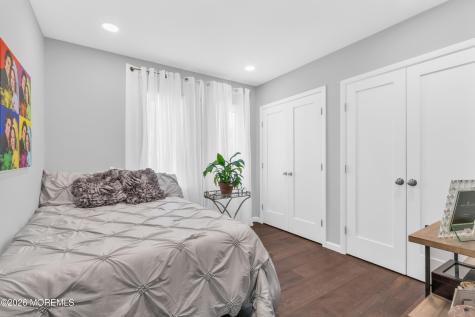 19 W Parkway Place Holmdel NJ 07733