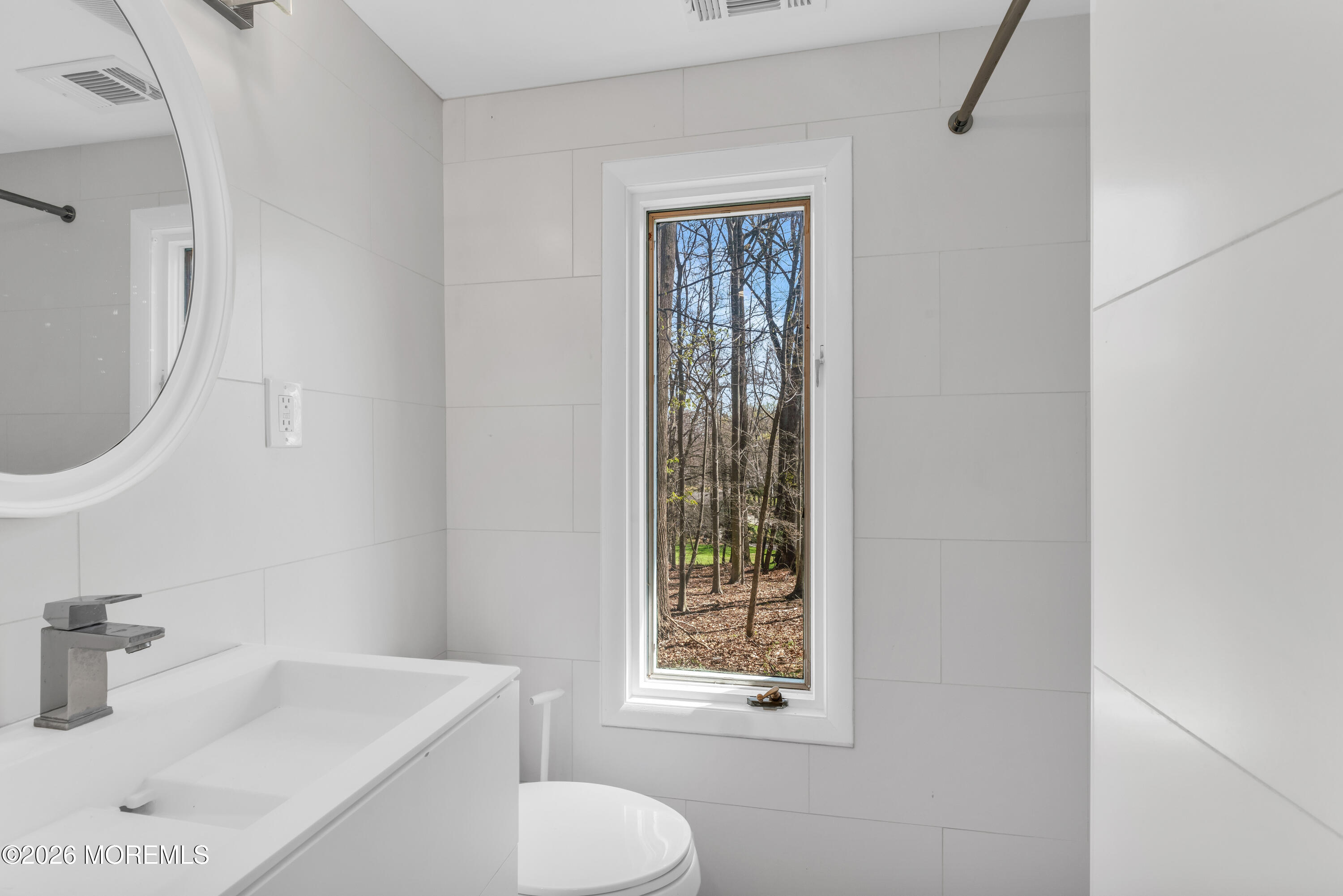 19 W Parkway Place Holmdel NJ 07733