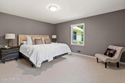 32 Manson Place Little Silver NJ 07739