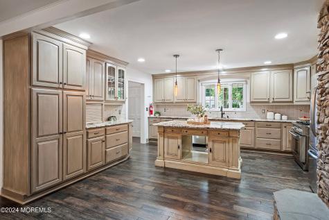32 Manson Place Little Silver NJ 07739