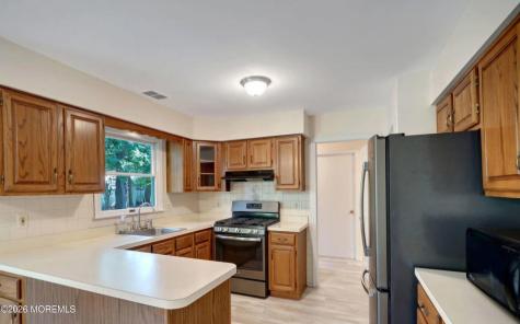 1220 Fox Hollow Drive Toms River NJ 08755