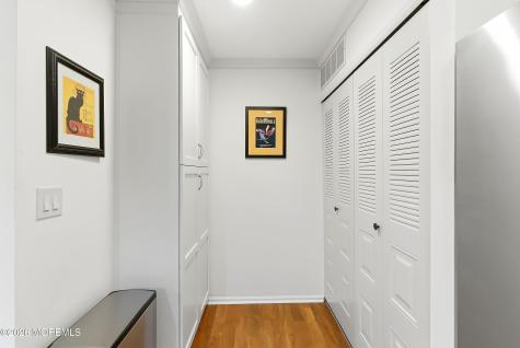11 Boxwood Terrace Red Bank NJ 07701