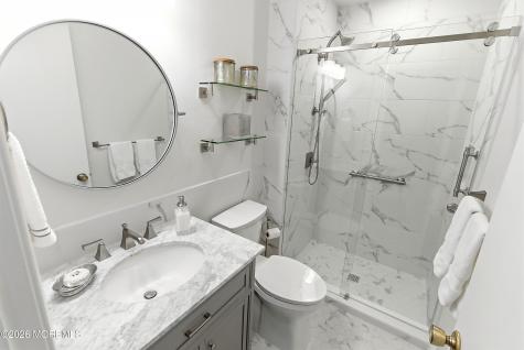 11 Boxwood Terrace Red Bank NJ 07701