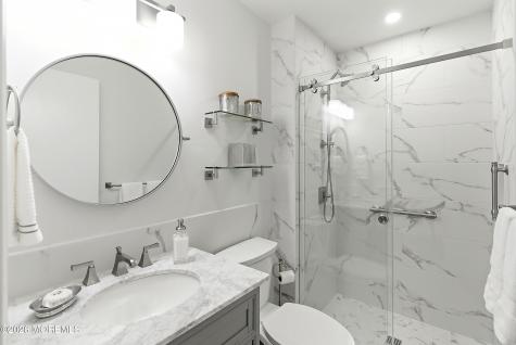 11 Boxwood Terrace Red Bank NJ 07701