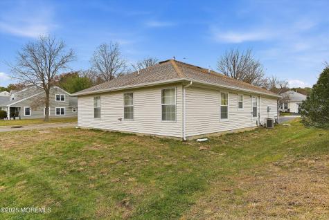 25 Willow Drive Barnegat NJ 08005