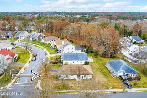 25 Willow Drive Barnegat NJ 08005