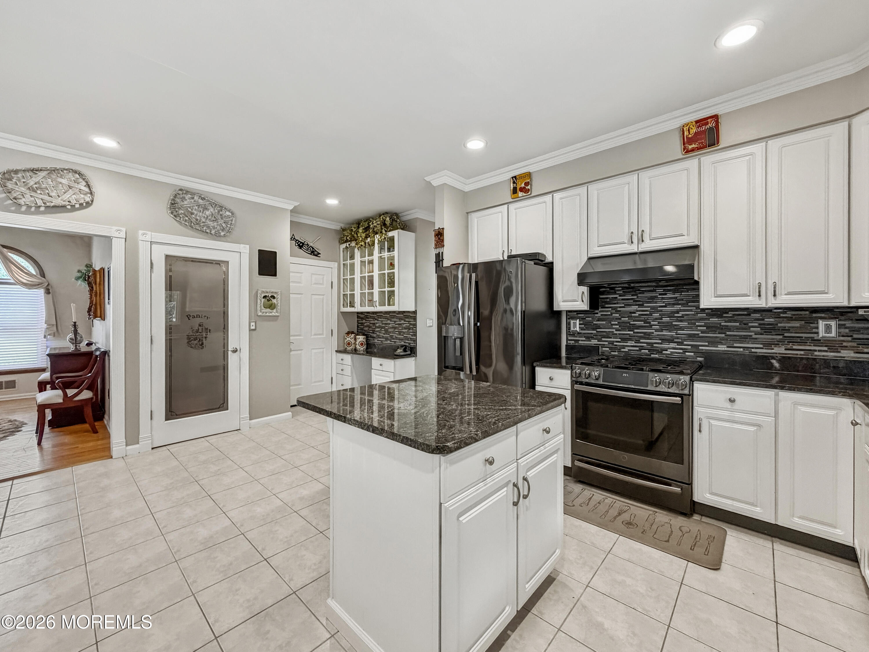 7 Abes Way Jackson NJ 08527