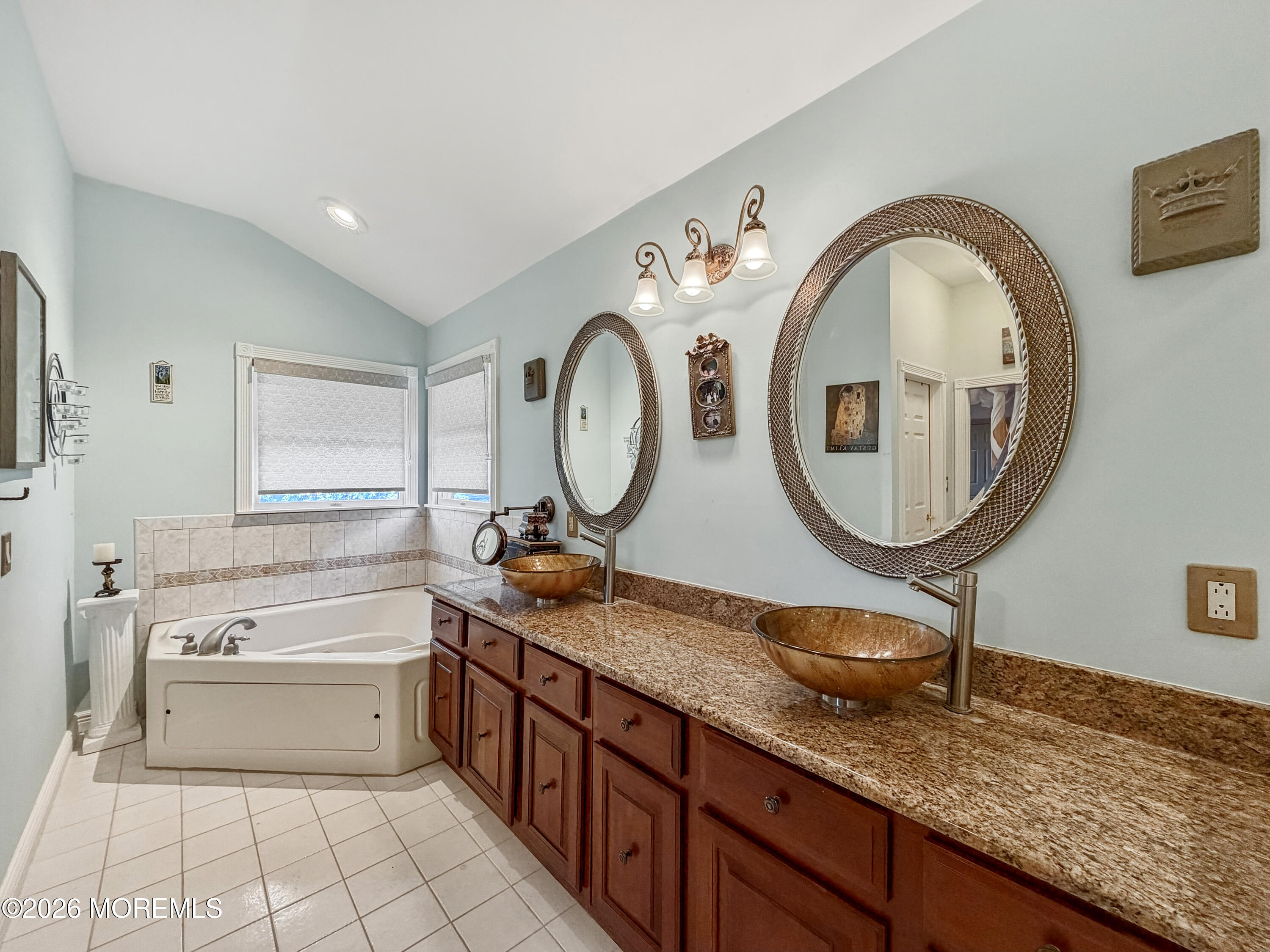 7 Abes Way Jackson NJ 08527
