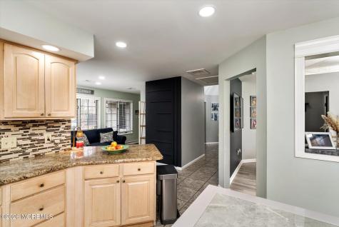 5 Pin Oak Drive New Egypt NJ 08533