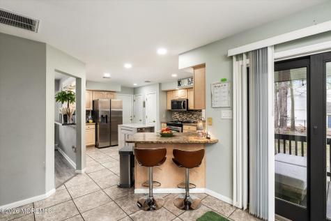 5 Pin Oak Drive New Egypt NJ 08533