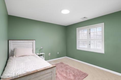 5 Pin Oak Drive New Egypt NJ 08533