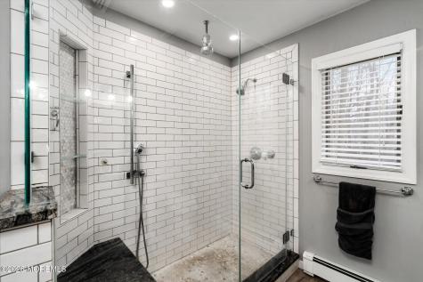 5 Pin Oak Drive New Egypt NJ 08533