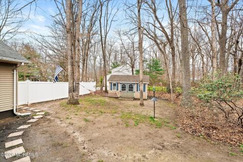 5 Pin Oak Drive New Egypt NJ 08533