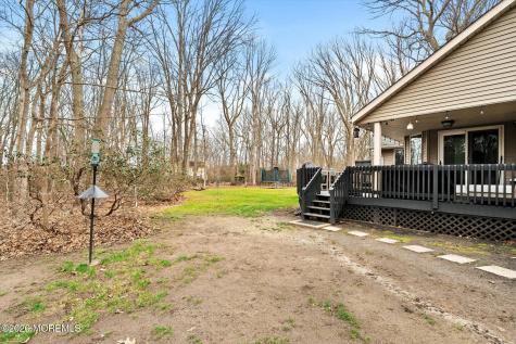 5 Pin Oak Drive New Egypt NJ 08533