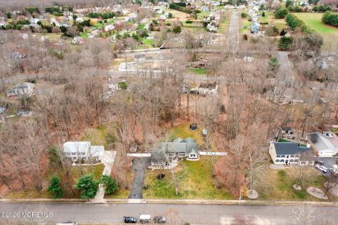 5 Pin Oak Drive New Egypt NJ 08533