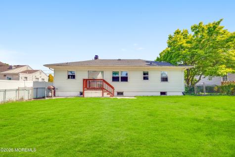 75 Narrumson Road Manasquan NJ 08736