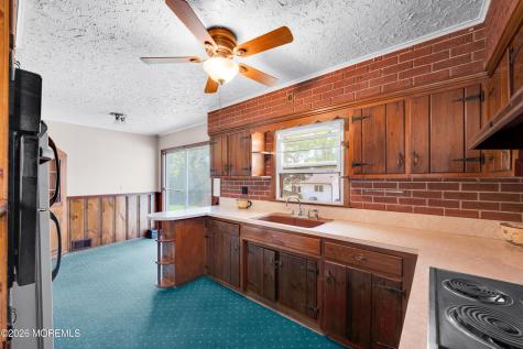 75 Narrumson Road Manasquan NJ 08736
