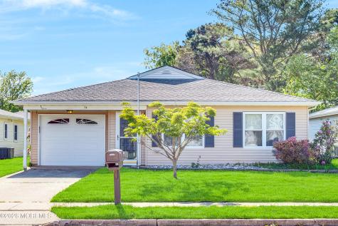 74 Lions Head Boulevard S Brick NJ 08724