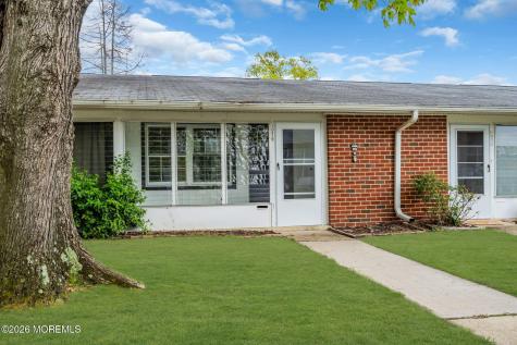 1021B Aberdeen Drive Lakewood NJ 08701