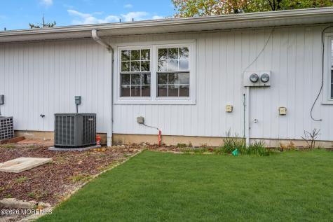 1021B Aberdeen Drive Lakewood NJ 08701