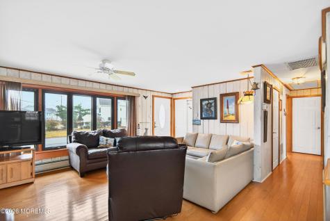 4 Rona Lane Beach Haven West NJ 08050