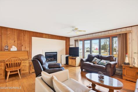 4 Rona Lane Beach Haven West NJ 08050