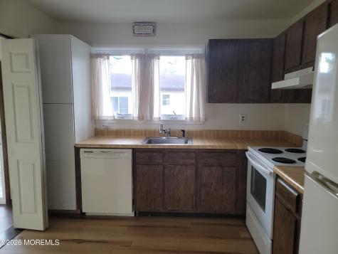 31 Chelsea Drive Whiting NJ 08759