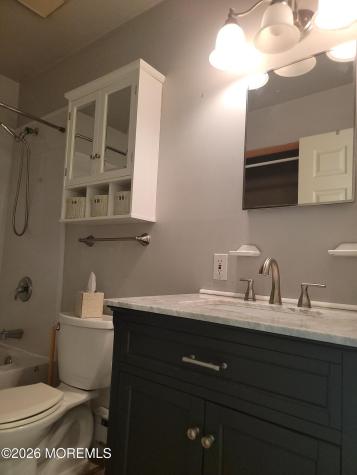 31 Chelsea Drive Whiting NJ 08759
