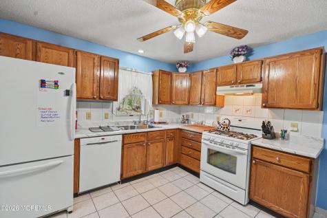 3 Hemlock Hill Road Jackson NJ 08527