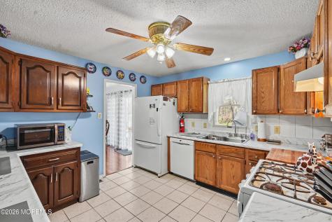 3 Hemlock Hill Road Jackson NJ 08527