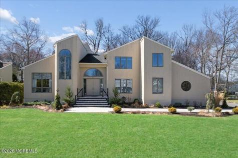 220 Tracy Drive Morganville NJ 07751